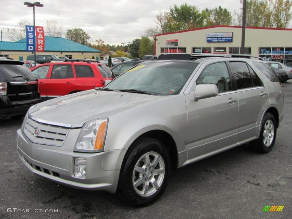 2006 Light Platinum Cadillac SRX V6 55236251 GTCarLot Car 